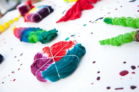 How many shirts does a kit dye?