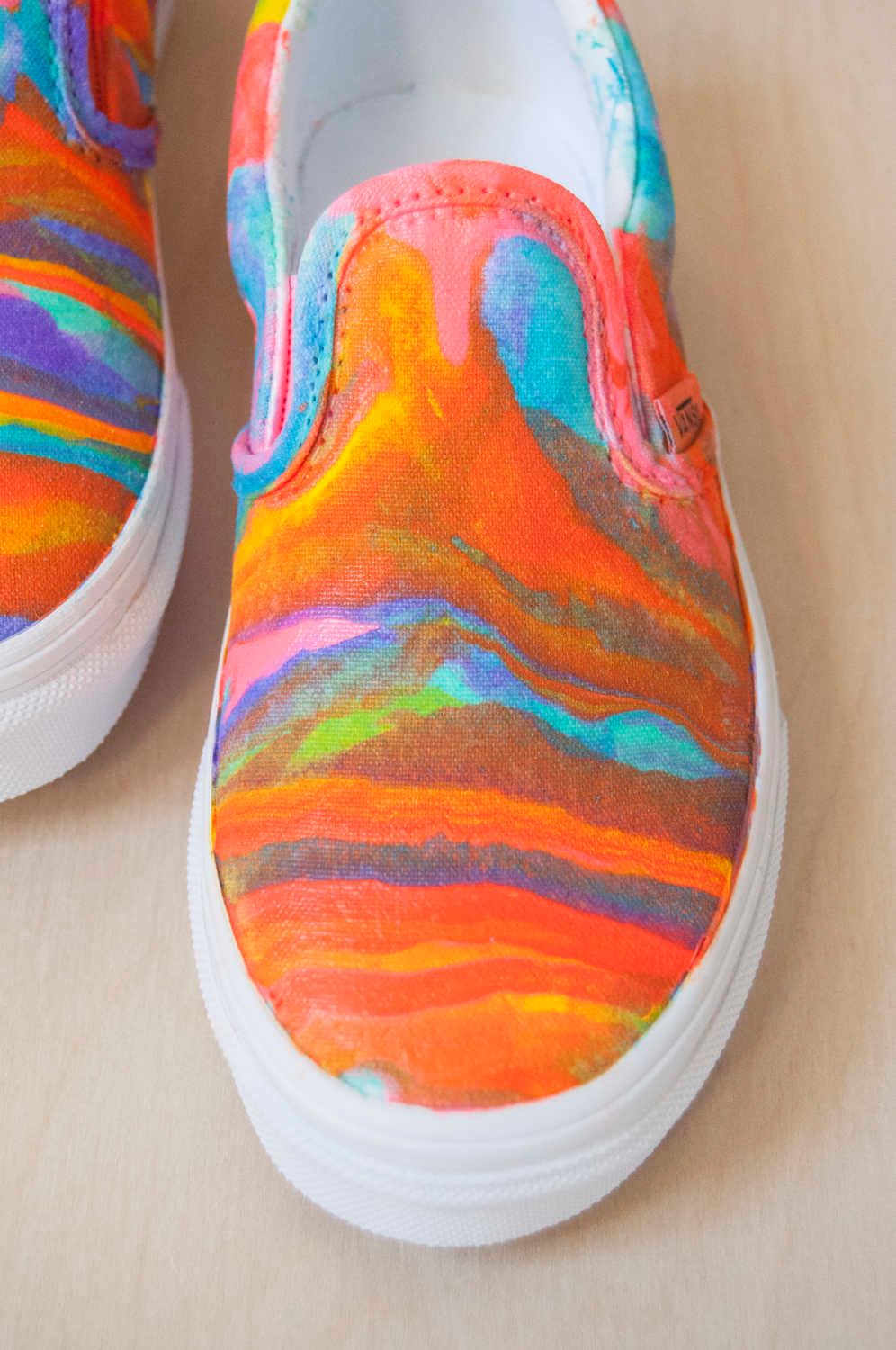 Picture of 40512 Tulip Brush-On Fabric Paint Rainbow 8 Pack